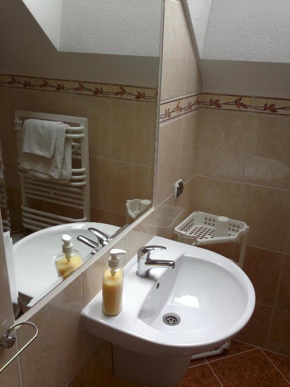 Bed and Breakfast Gosciniec Czapla Дывиты Номер фото